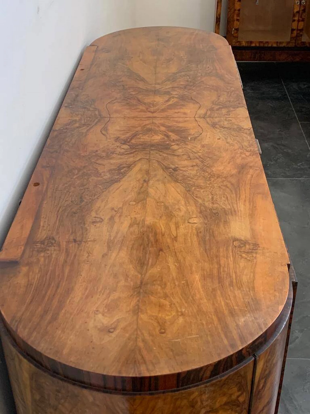 Macassar ebony and walnut burl oval sideboard with mirror, 1930s 2