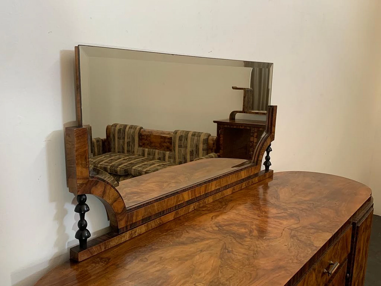 Macassar ebony and walnut burl oval sideboard with mirror, 1930s 3