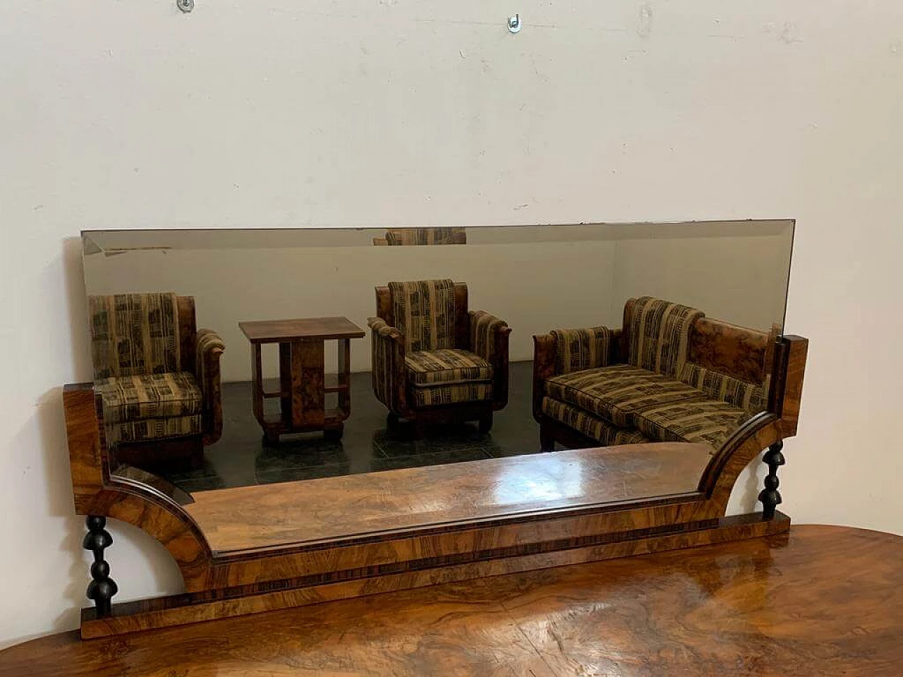 Macassar ebony and walnut burl oval sideboard with mirror, 1930s 4