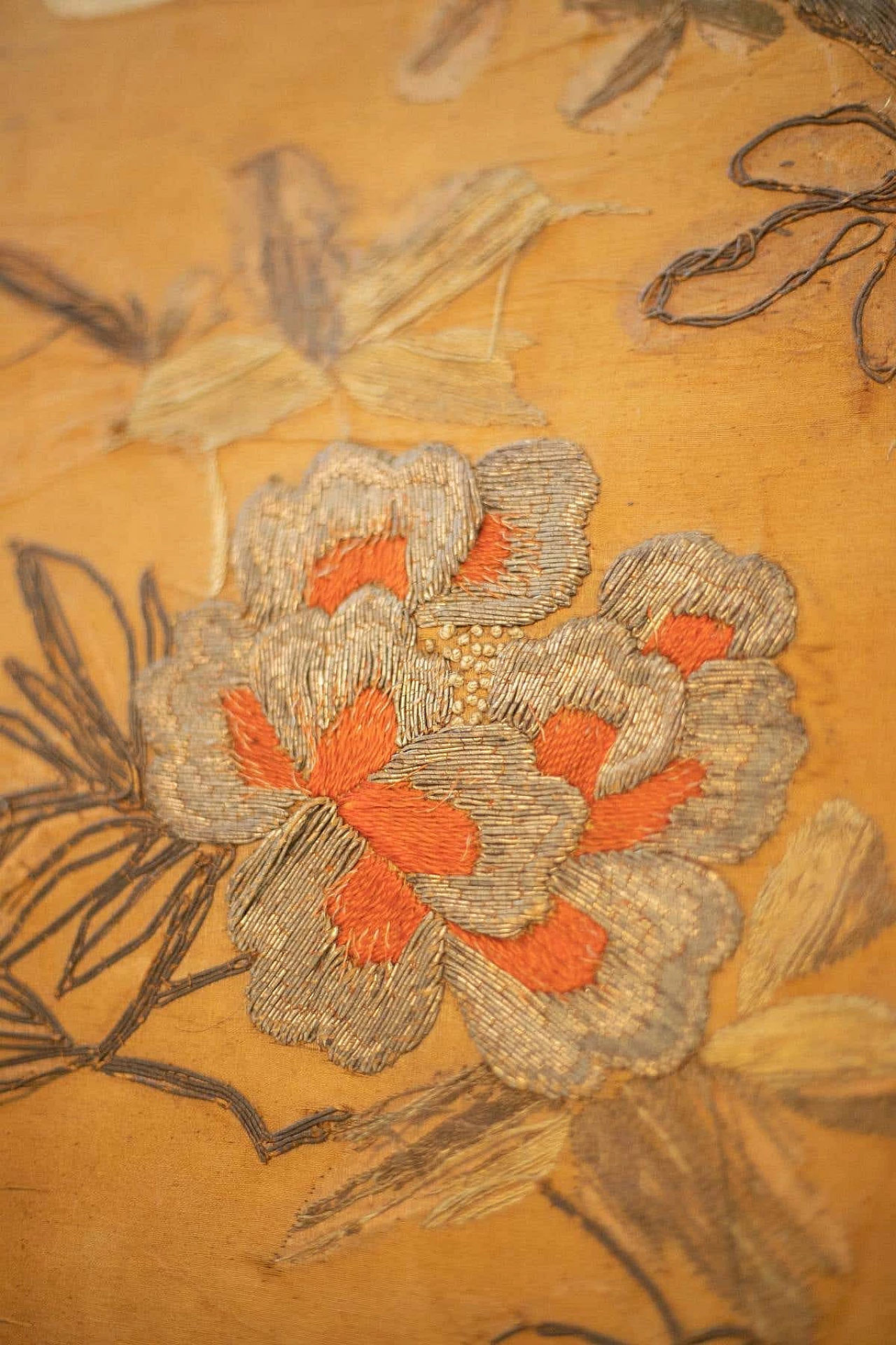 Chinese hand-woven silk tapestry with birds among cherry blossoms, early 20th century 5