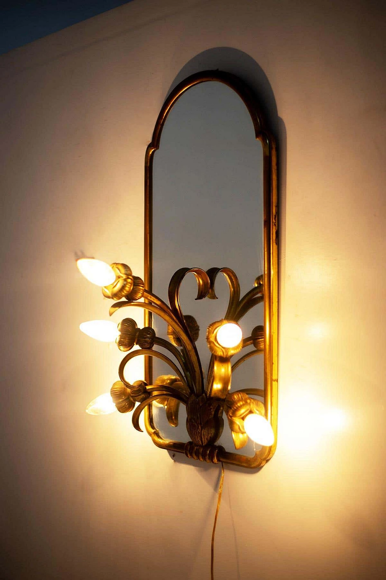Art Nouveau glass and brass wall sconce on mirror, 1910s 2