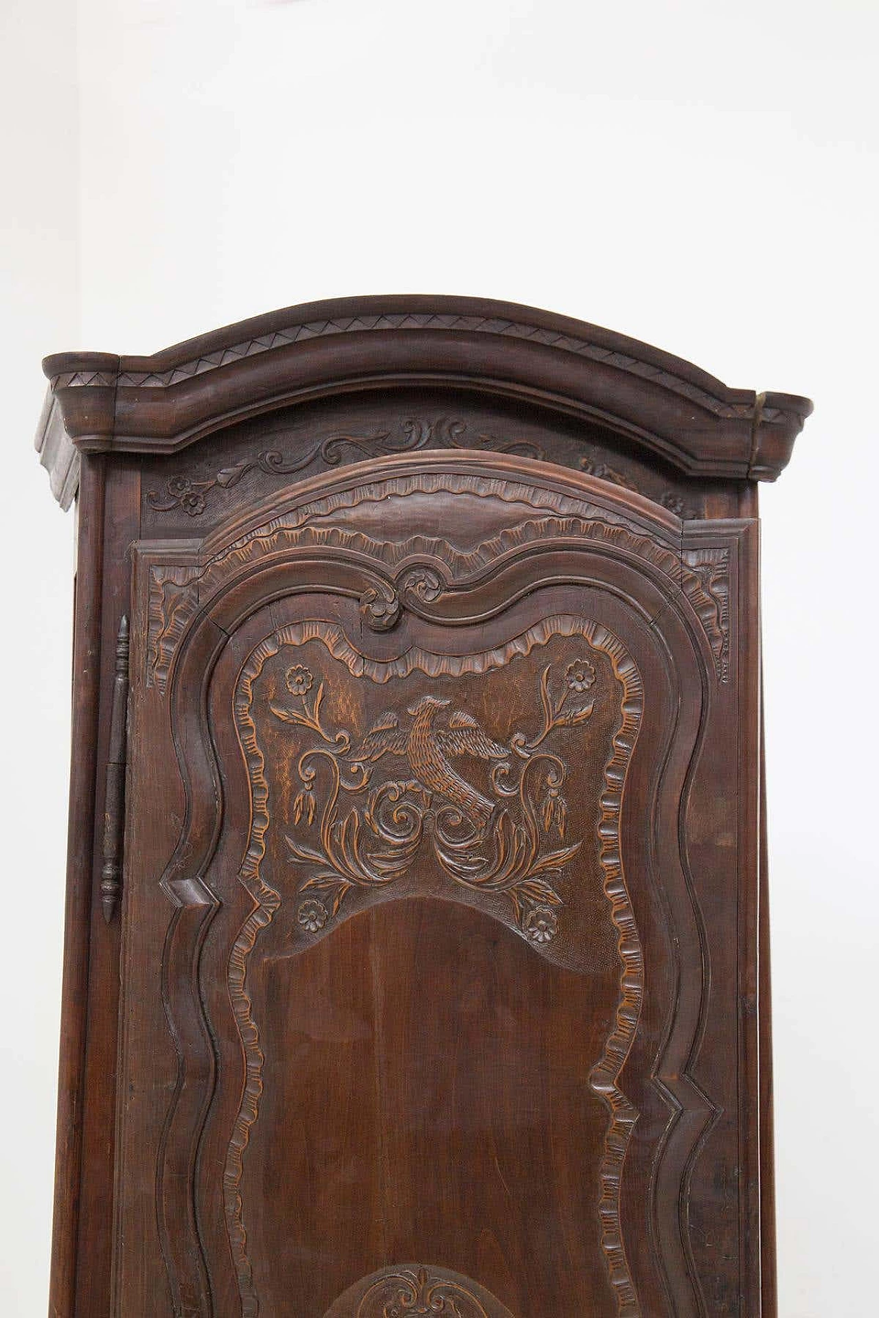 Armadio in legno ad un unica anta con intarsi Luigi XV, '700 2