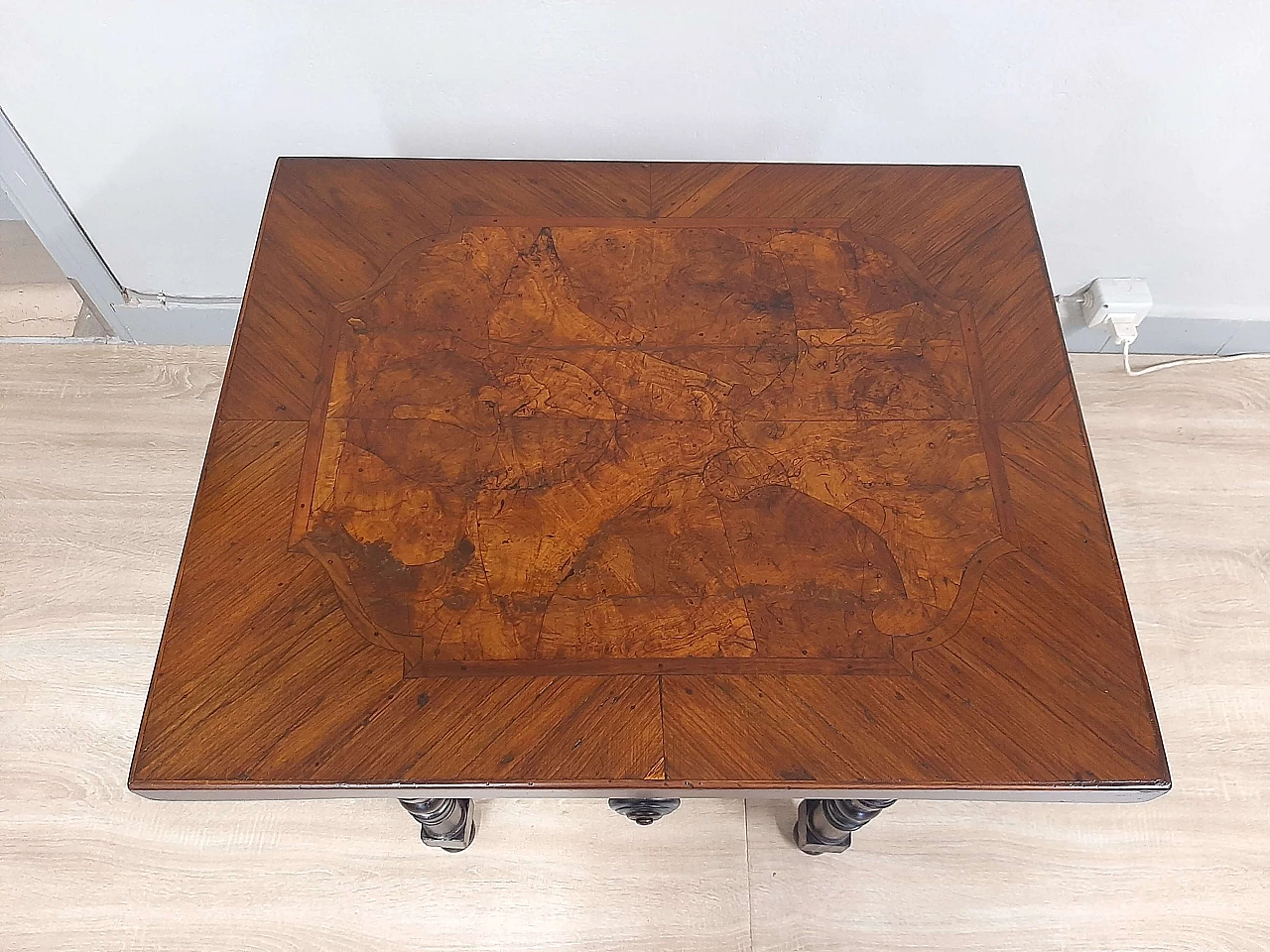 Reel side table in solid walnut with panelled top, 19th century 4