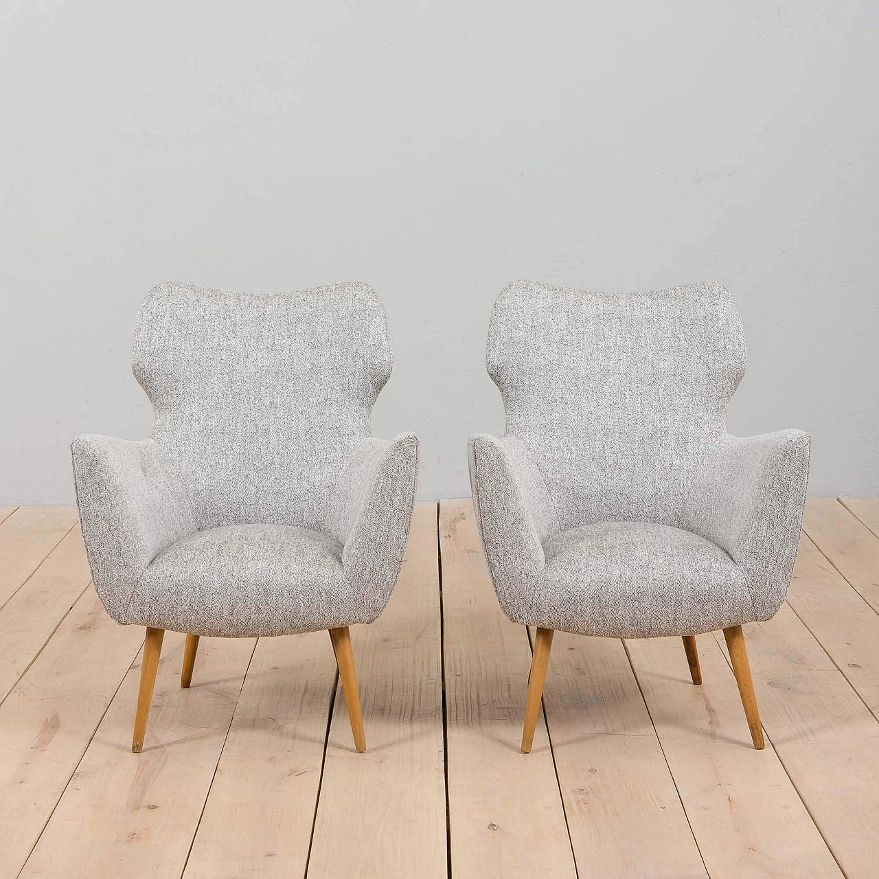 Pair of Gio Ponti-style reupholstered lounge armchairs, 1950s 6