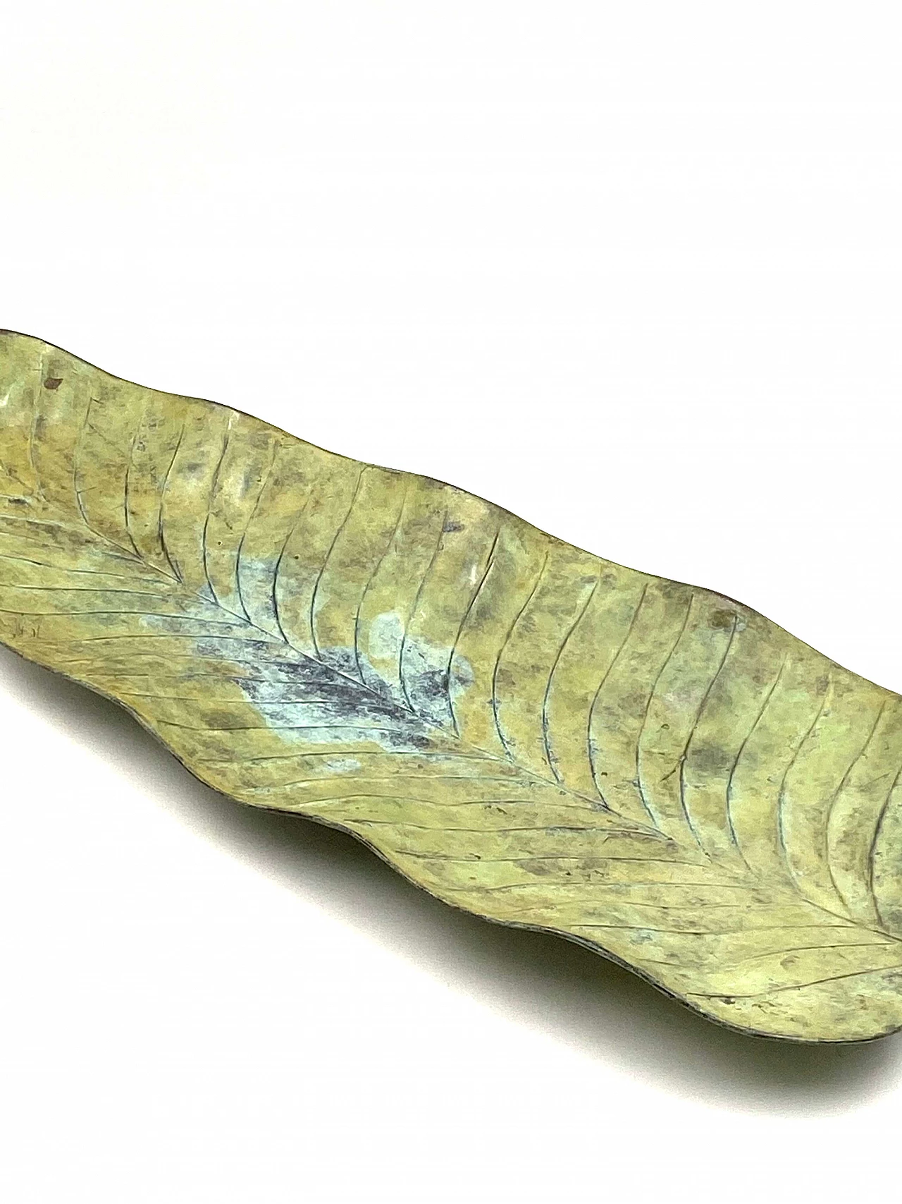 Leaf-shaped centerpiece, 1970s 10