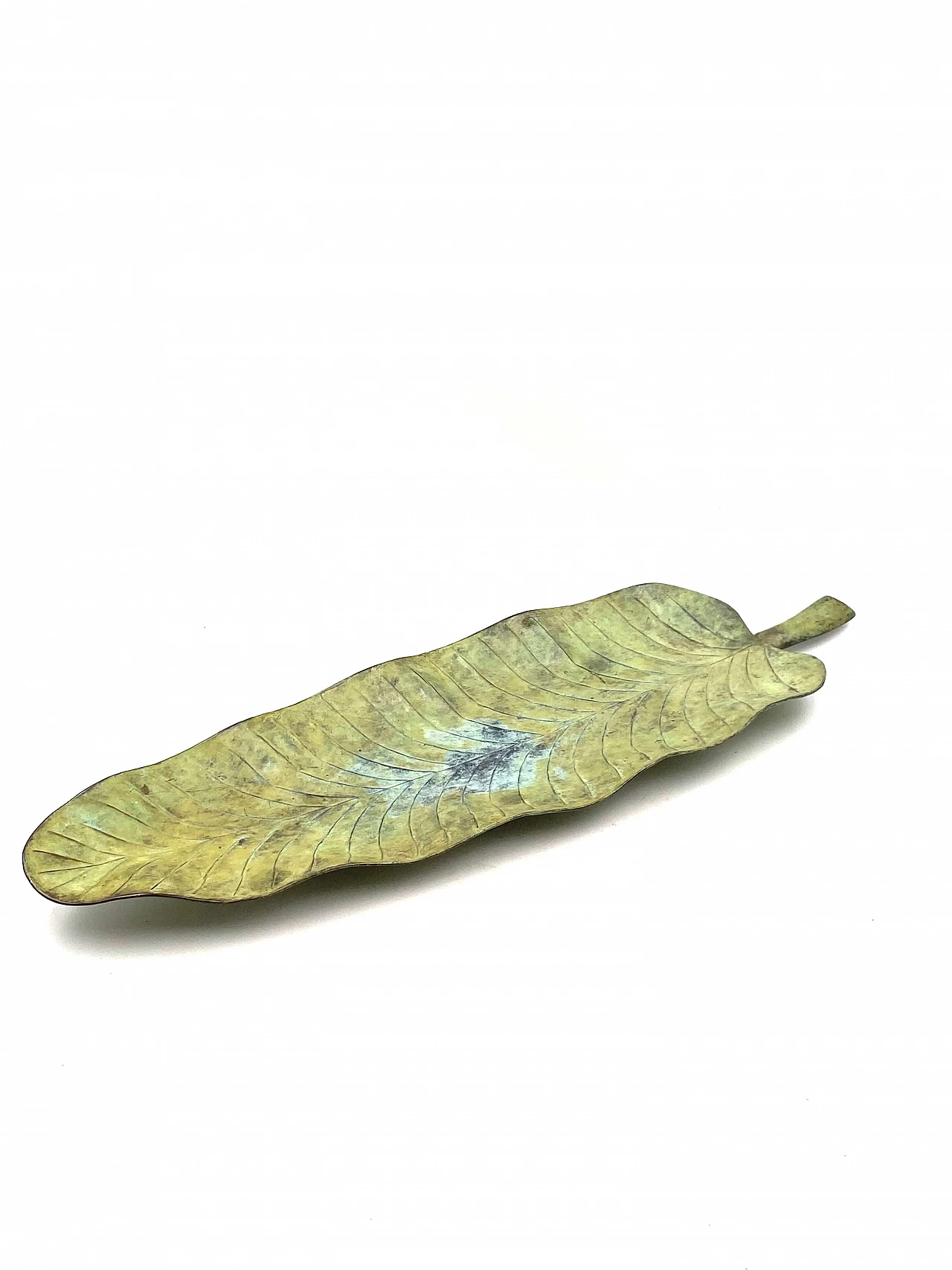 Leaf-shaped centerpiece, 1970s 11