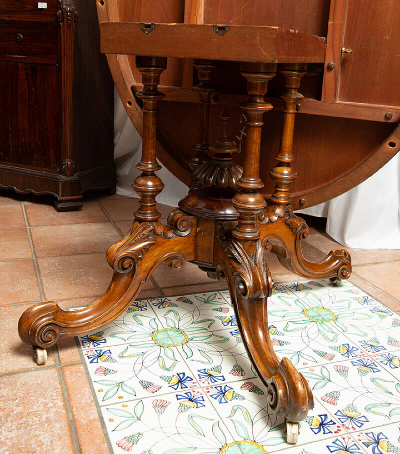 Victorian-style wing table in walnut burl, 19th century 3