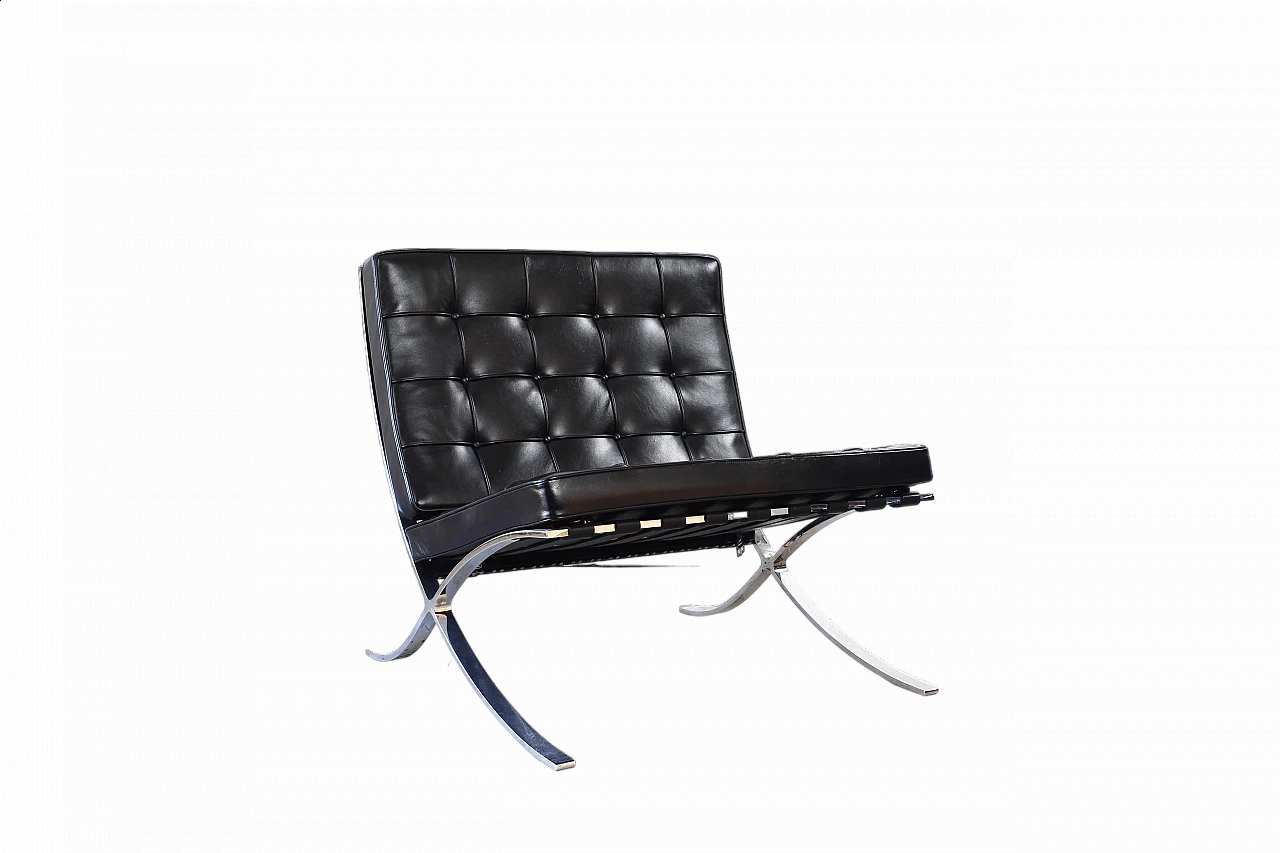 Poltrona Barcelona di Mies van der Rohe per Knoll International, anni '60 10