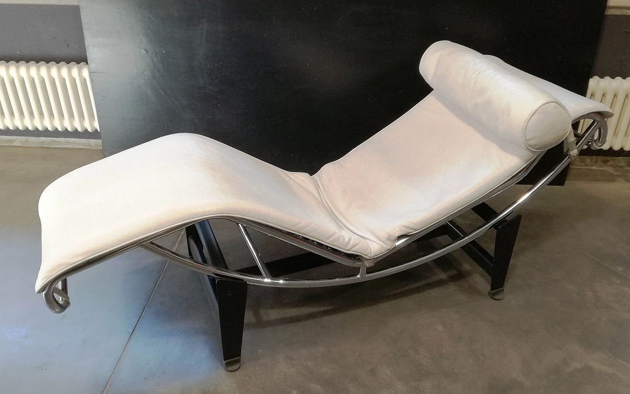 Chaise longue basculante in pelle bianca di Alivar, anni '90 10