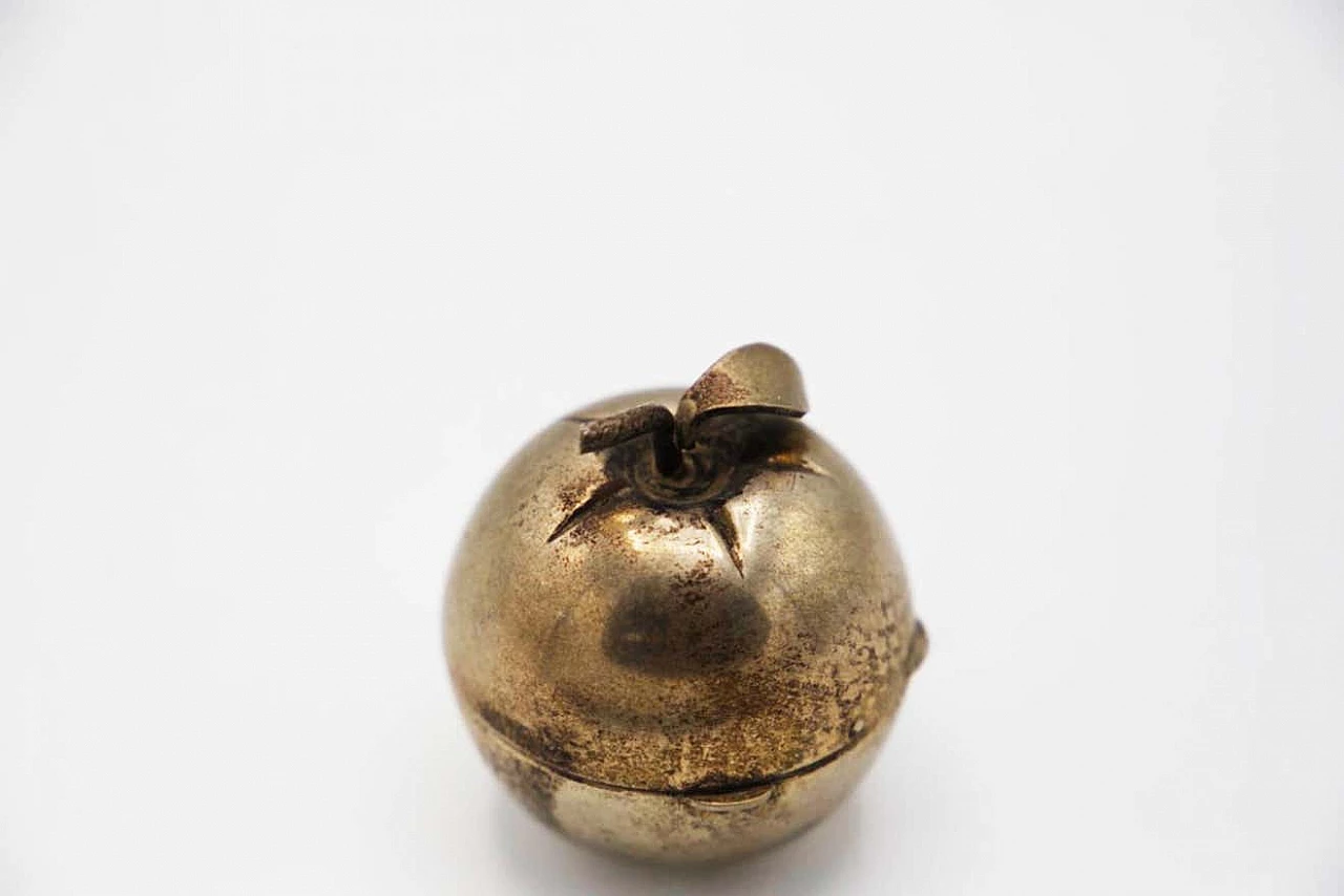 Apple-shaped gilded metal pillbox, 1950s 2