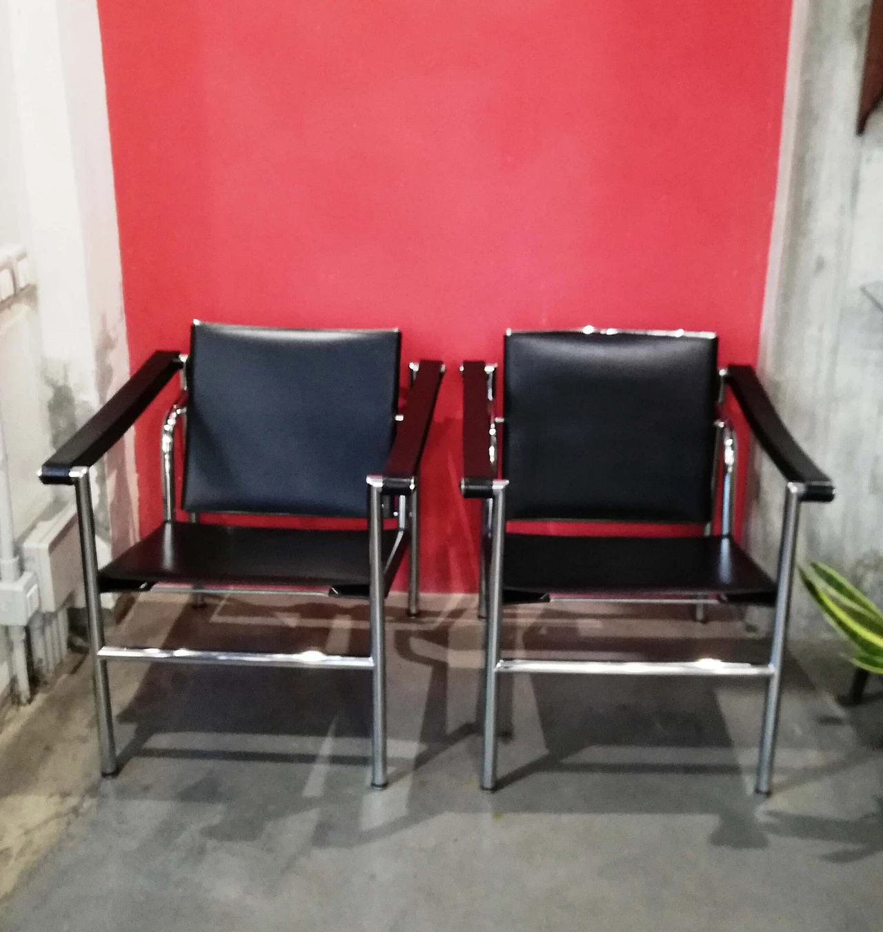 Pair of Bauhaus style armchairs for Alivar, 1990s 11