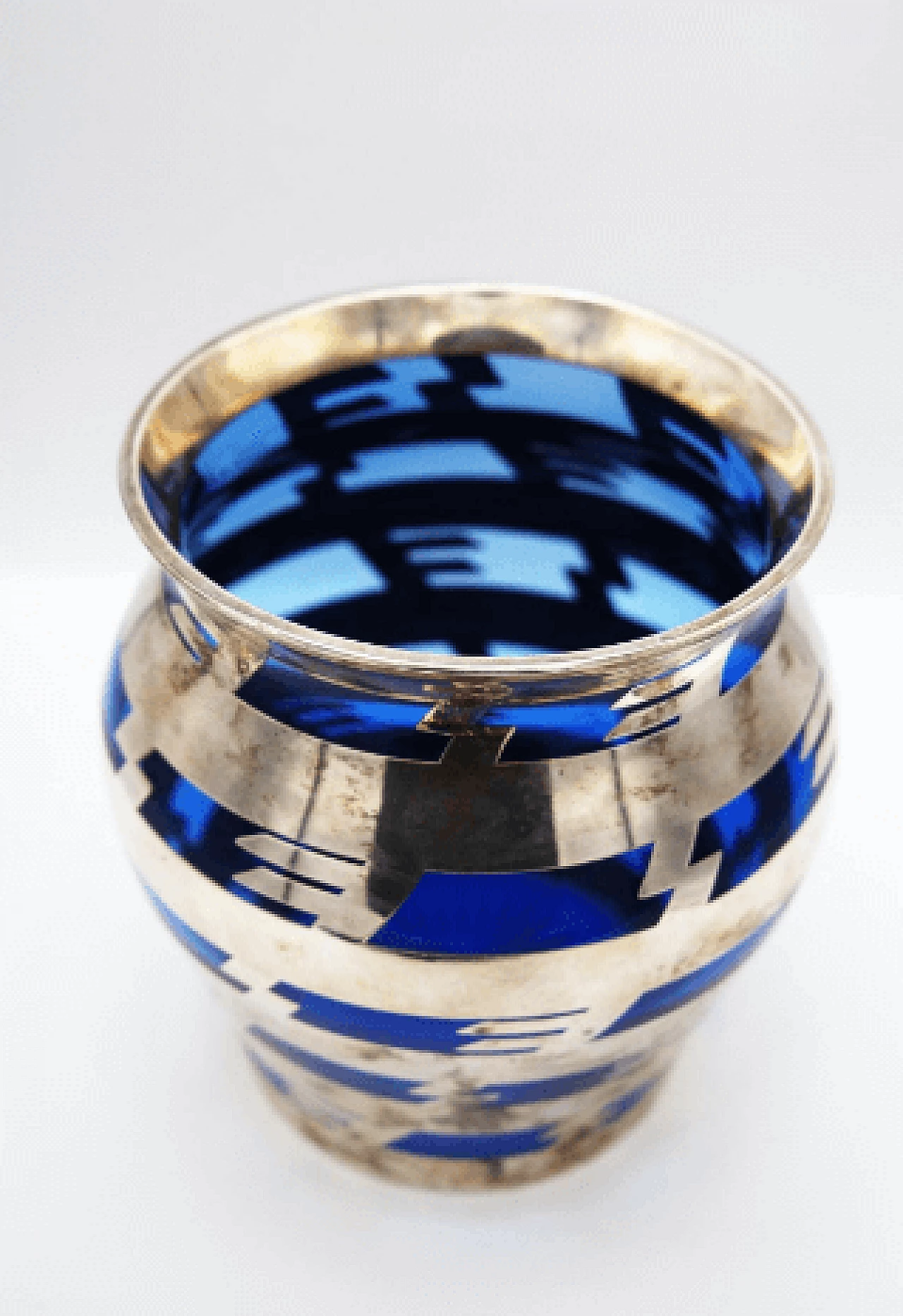 Vaso in vetro blu e metallo argentato di Baccarat, anni '20 6