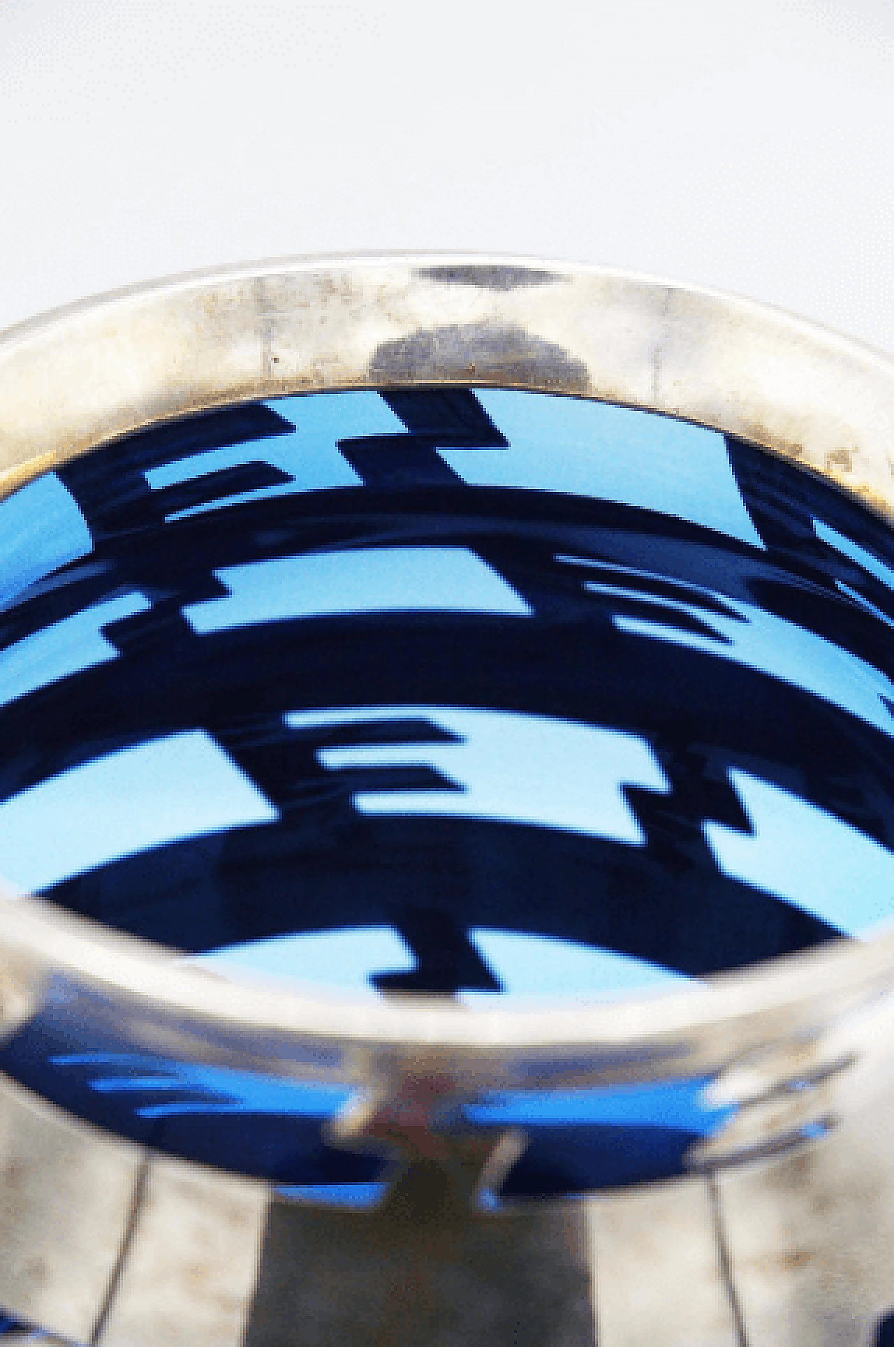 Vaso in vetro blu e metallo argentato di Baccarat, anni '20 7