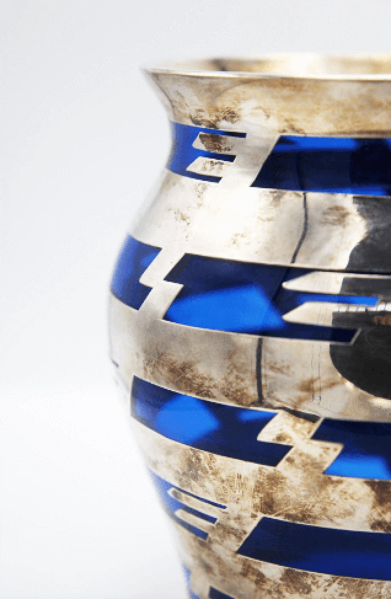 Vaso in vetro blu e metallo argentato di Baccarat, anni '20 10