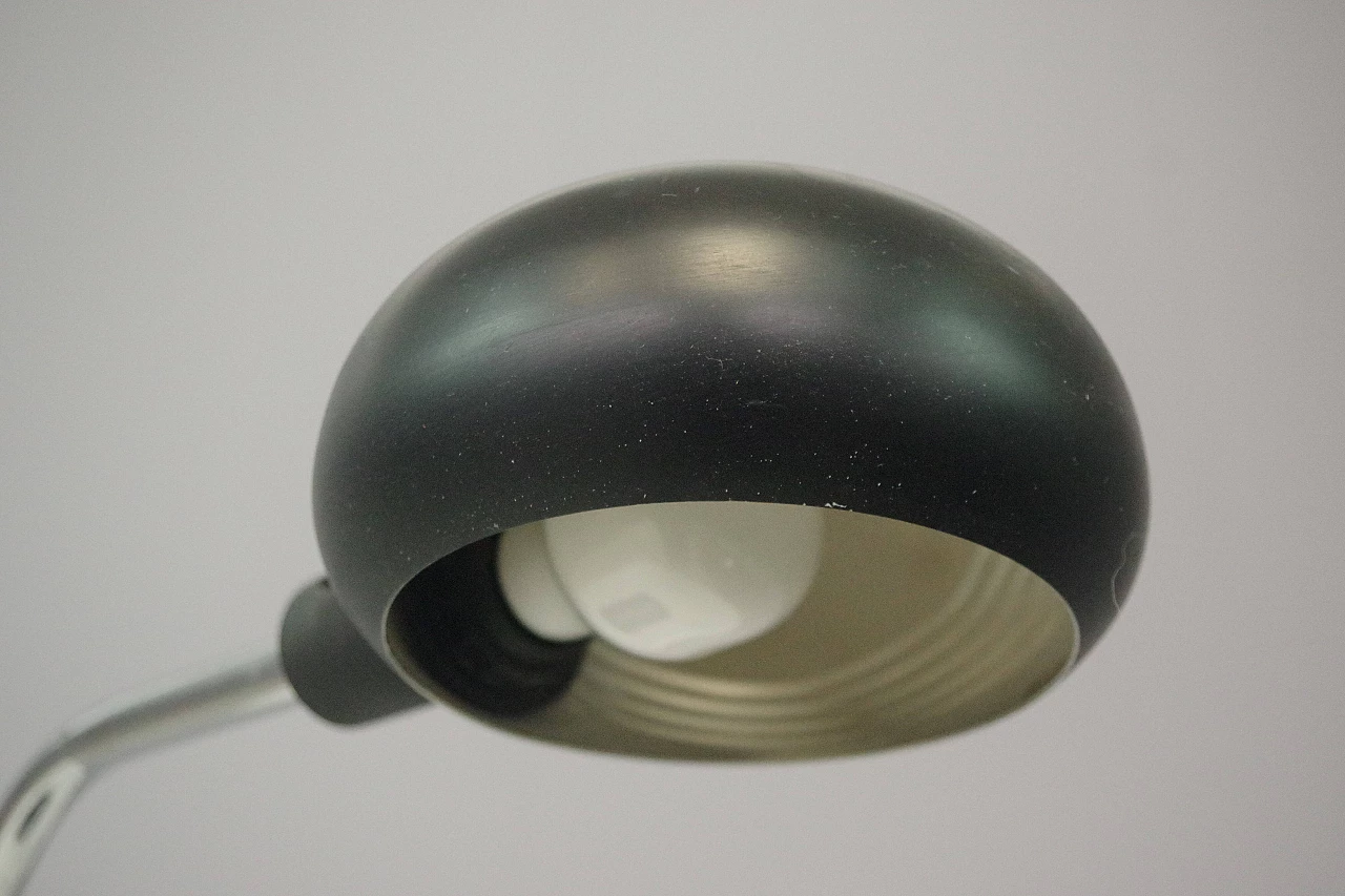 Lampada da tavolo in metallo e plastica nera, anni '70 8