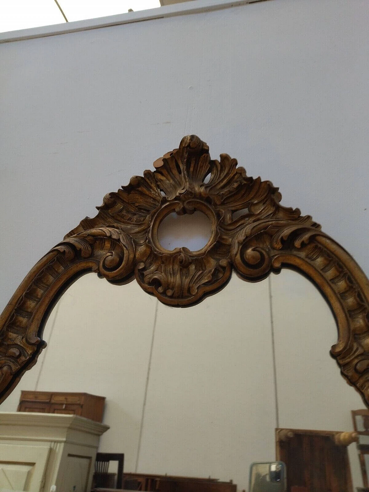Specchio e consolle stile Luigi XV in legno intagliato e dorato 11