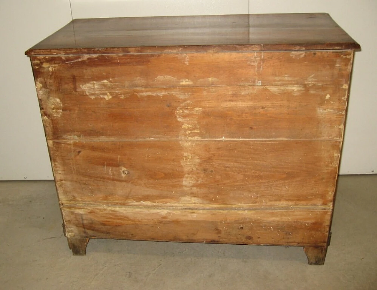 Sideboard in solid walnut with veneered parts, early 20th century 5