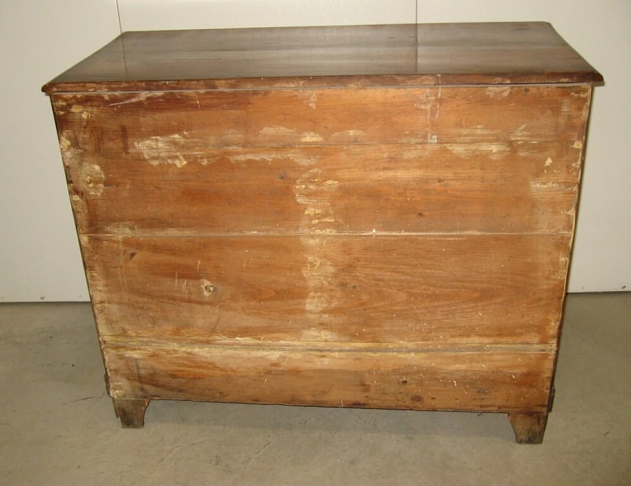 Credenza in noce massello con parti lastronate, inizio '900 5