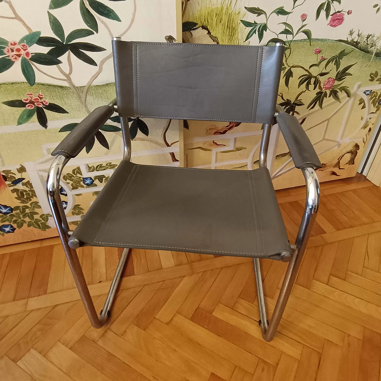 Sedia con struttura tubolare e schienale e seduta in pelle, anni '70 11