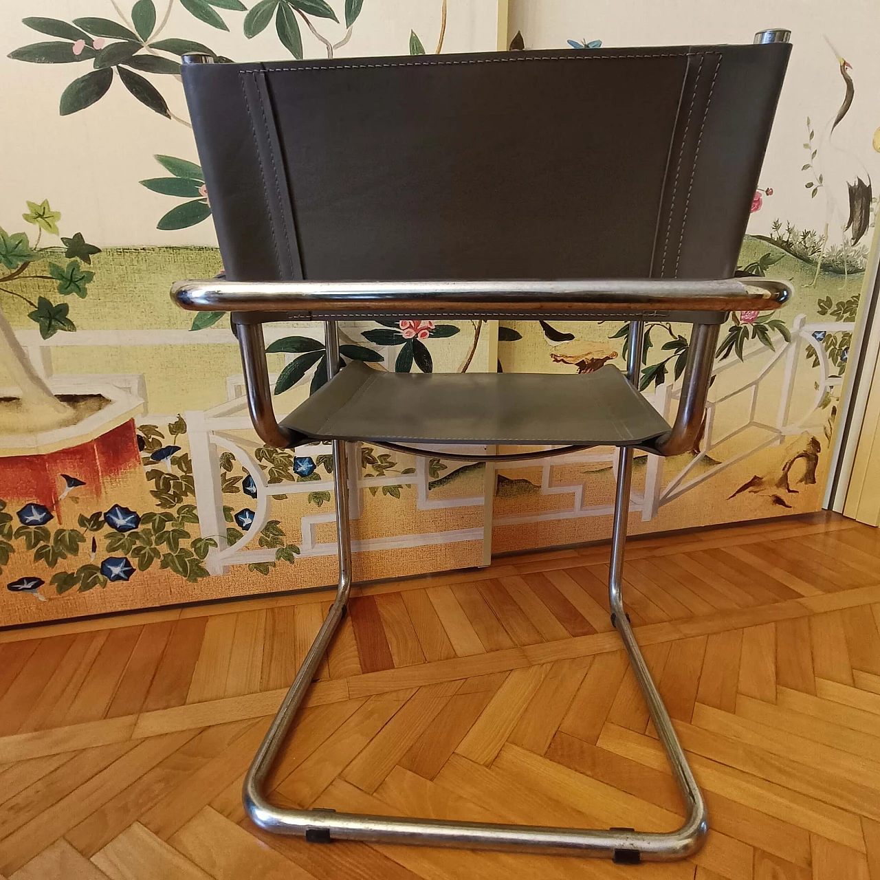 Sedia con struttura tubolare e schienale e seduta in pelle, anni '70 12