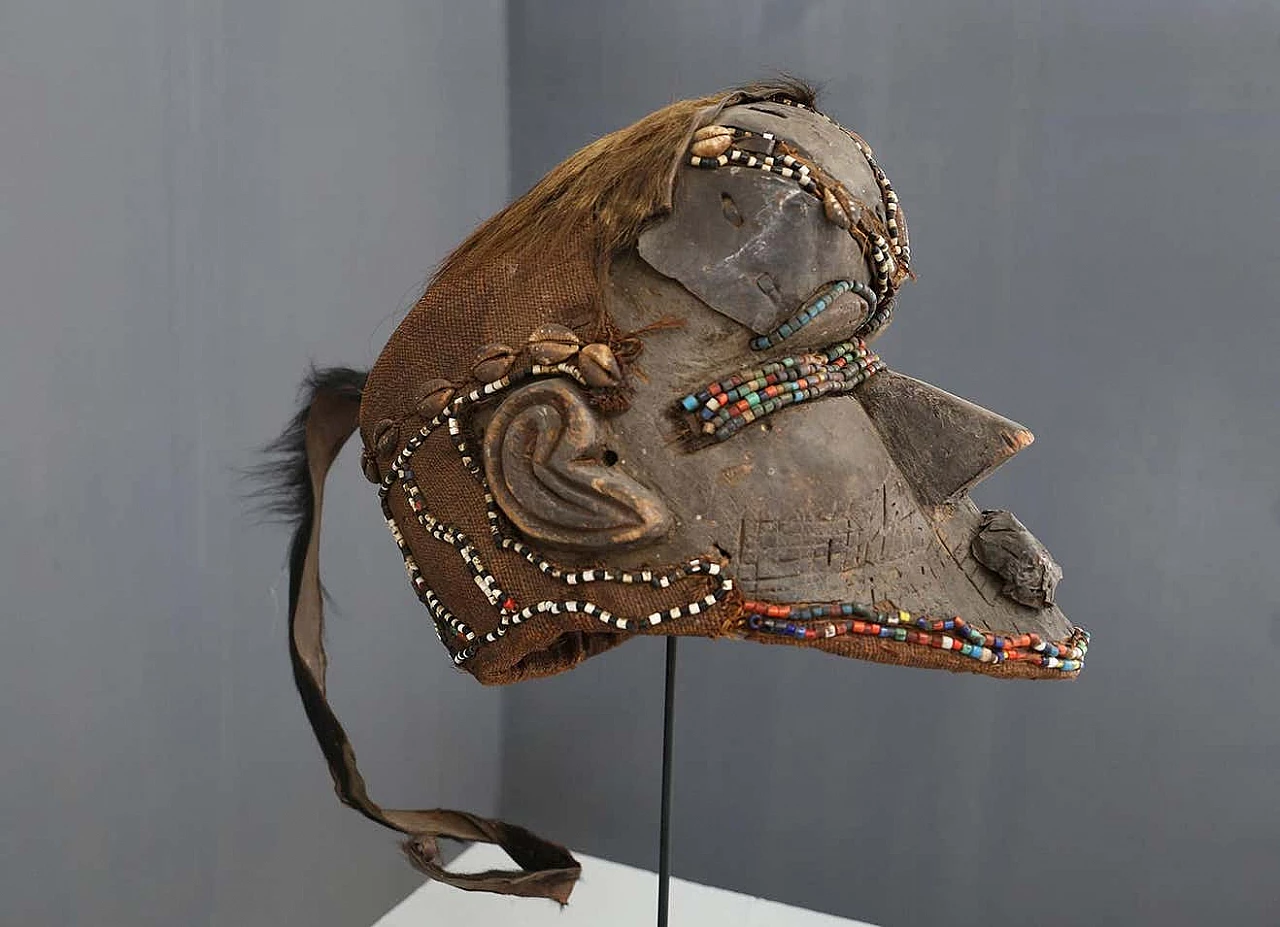African Kuba Bwoom tribal mask made of wood and animal hair, 17th century 4