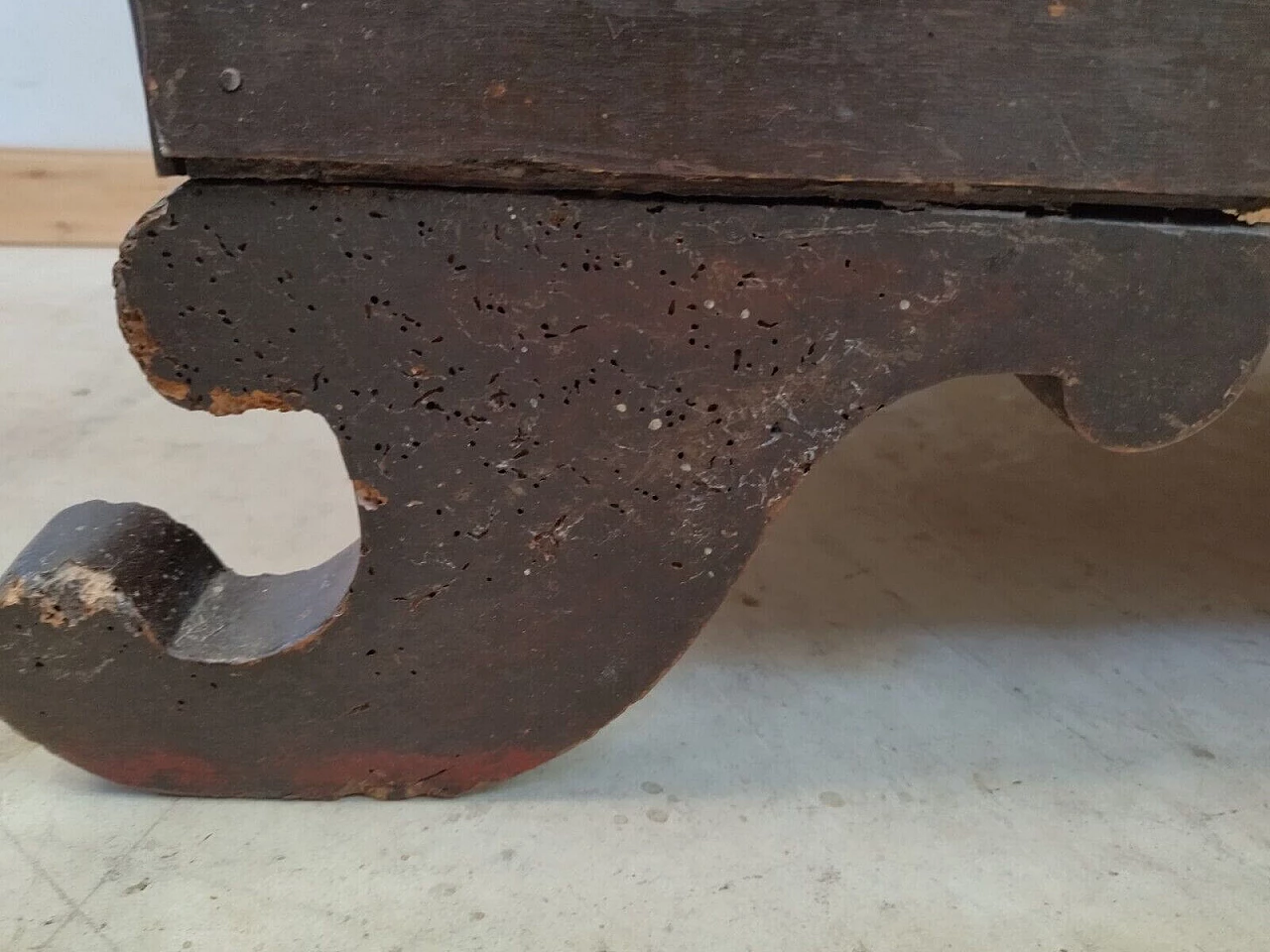 Charles X solid walnut sofa, first half of the 19th century 11