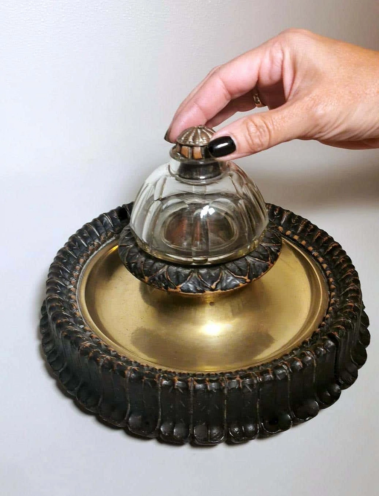 Calamaio in ottone, cristallo e legno in stile Napoleone III, fine '800 16