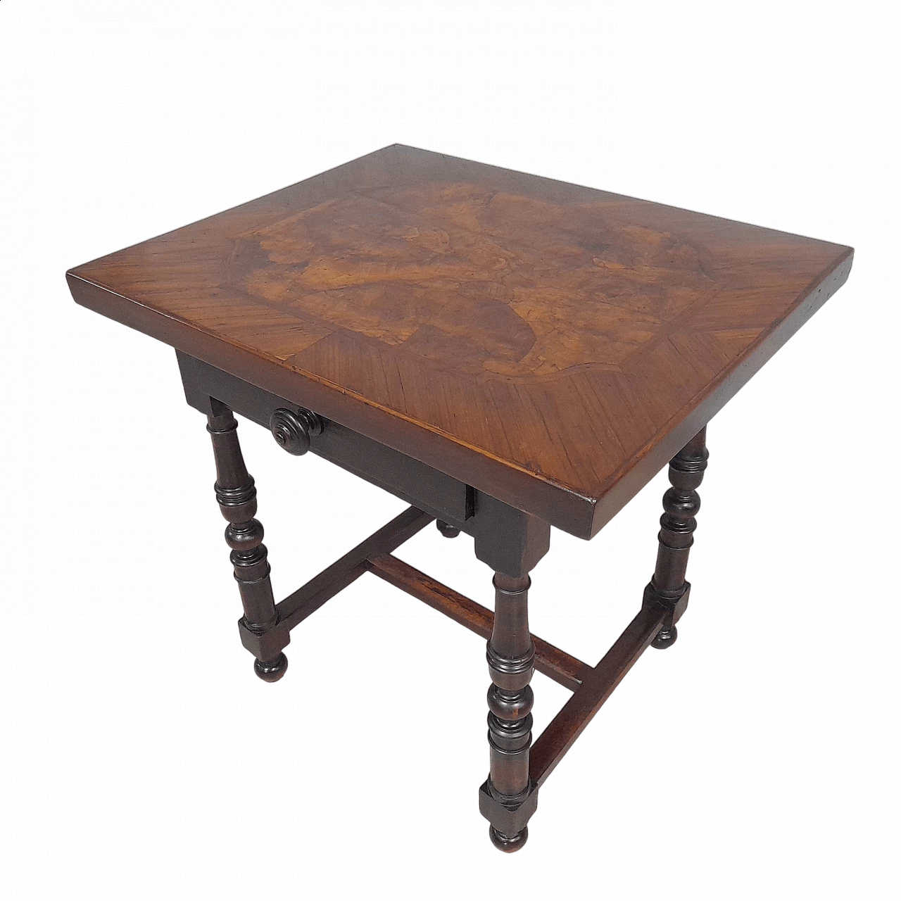 Reel side table in solid walnut with panelled top, 19th century 12