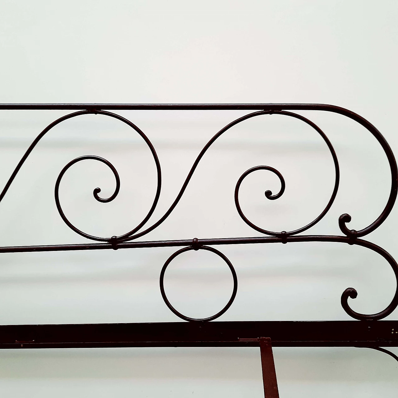 Wrought iron dormeuse bed, 19th century 5