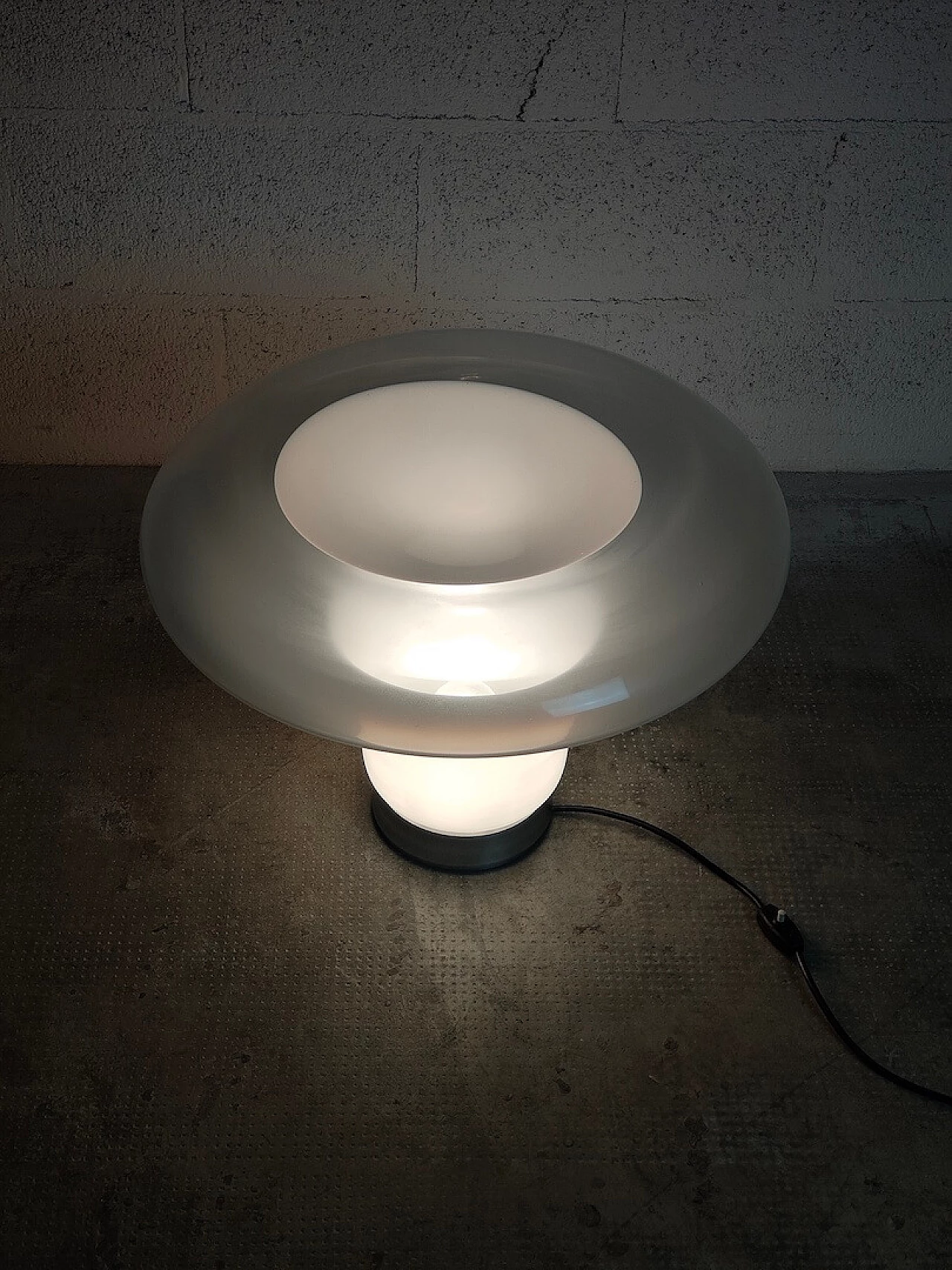 Lesbo table lamp in blown glass by Angelo Mangiarotti for Artemide, 1970s 4