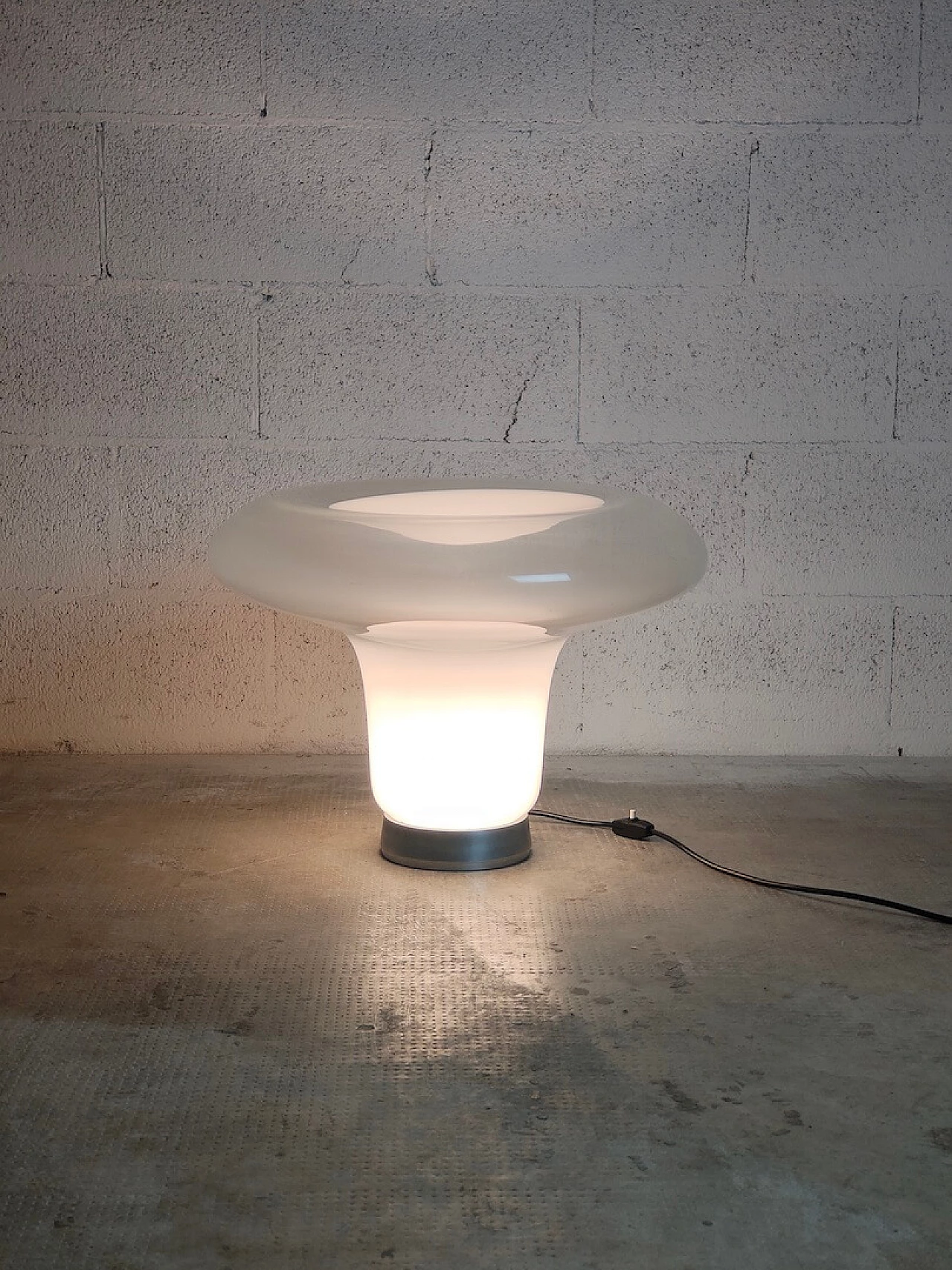 Lesbo table lamp in blown glass by Angelo Mangiarotti for Artemide, 1970s 13