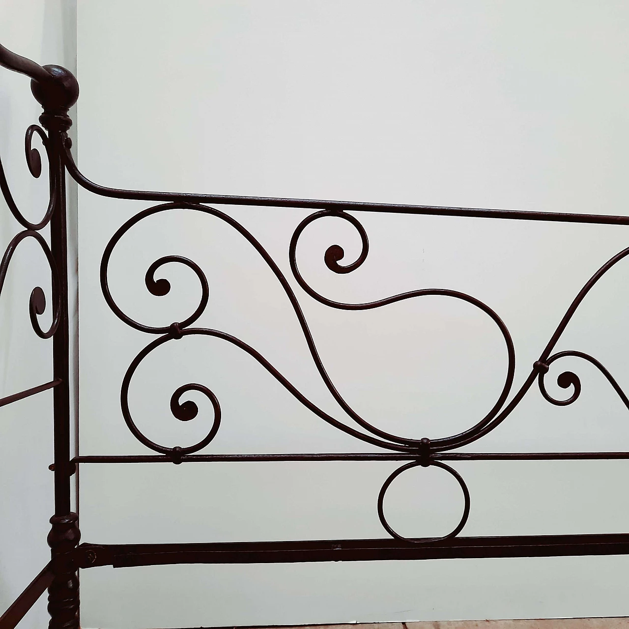 Wrought and cast iron dormeuse, 19th century 6