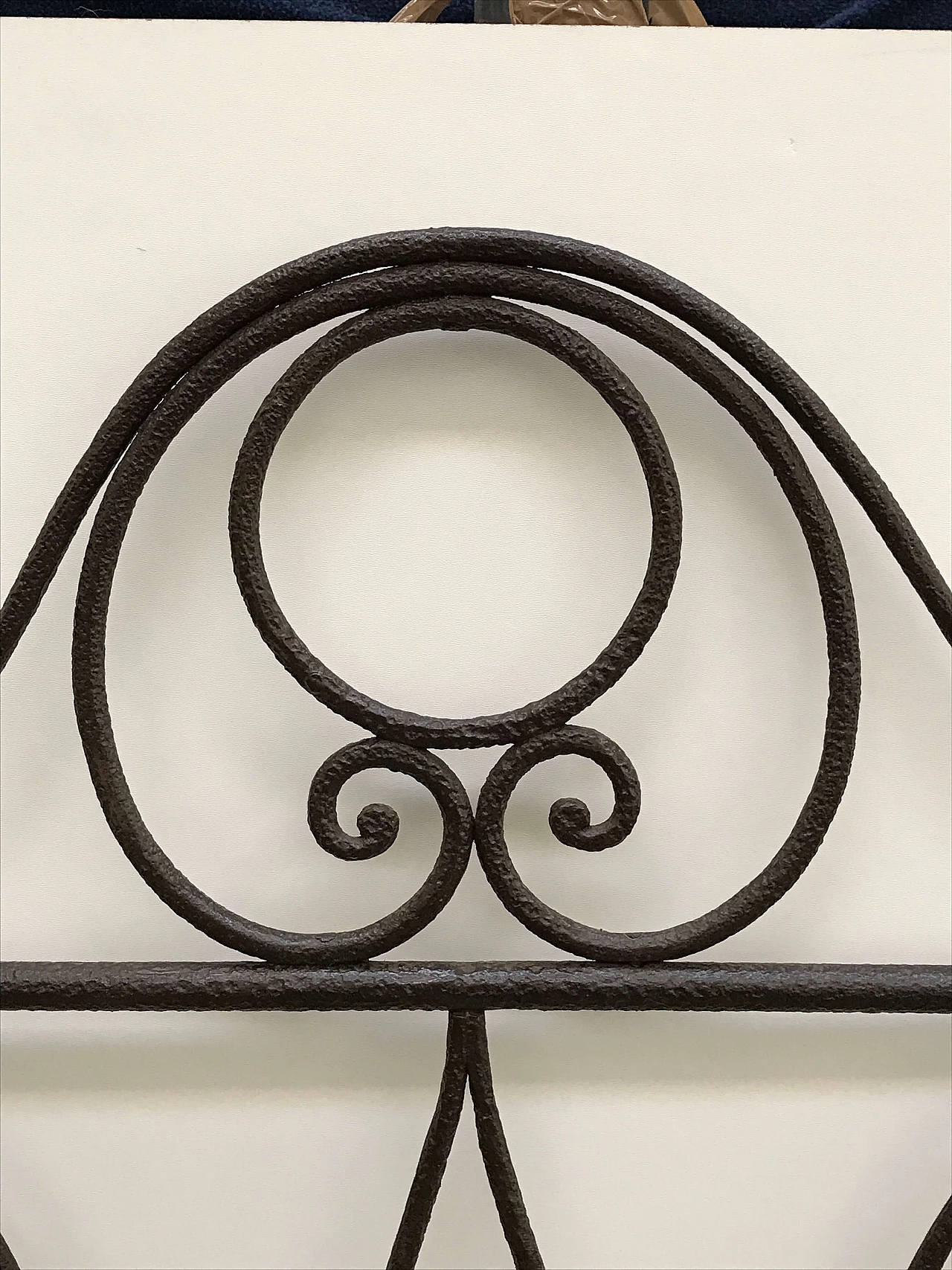 Wrought iron single bed, early 20th century 10