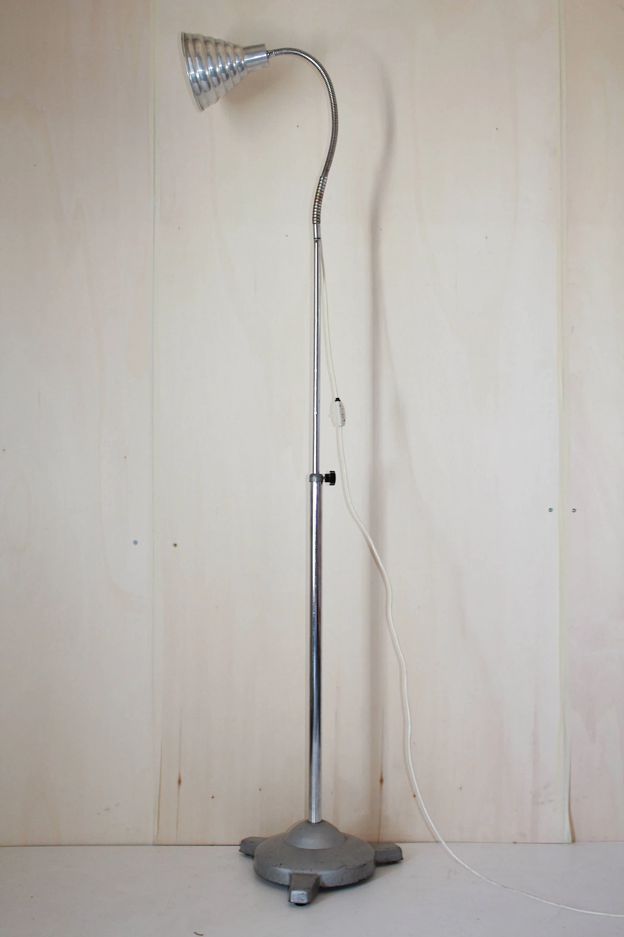 Industrial-style floor lamp, 1960s 3