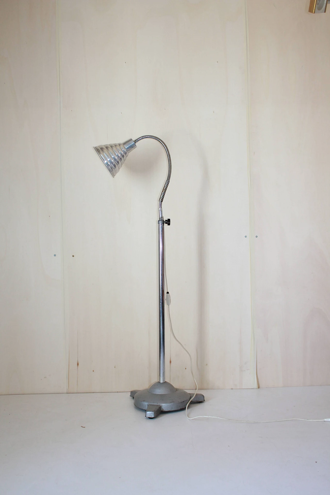 Industrial-style floor lamp, 1960s 5