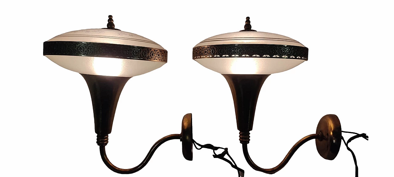 Pair of wall lamps by Pietro Chiesa for Fontana Arte, 1940s 1