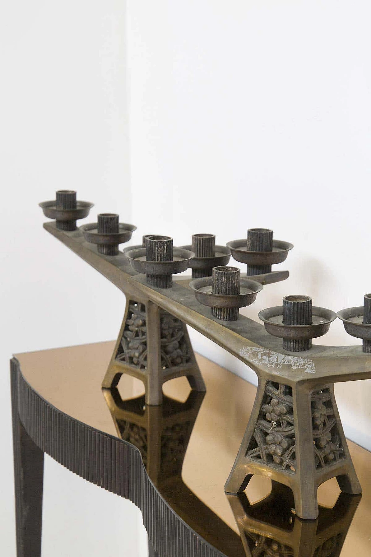 Pair of Art Nouveau bronze candelabra, early 20th century 6