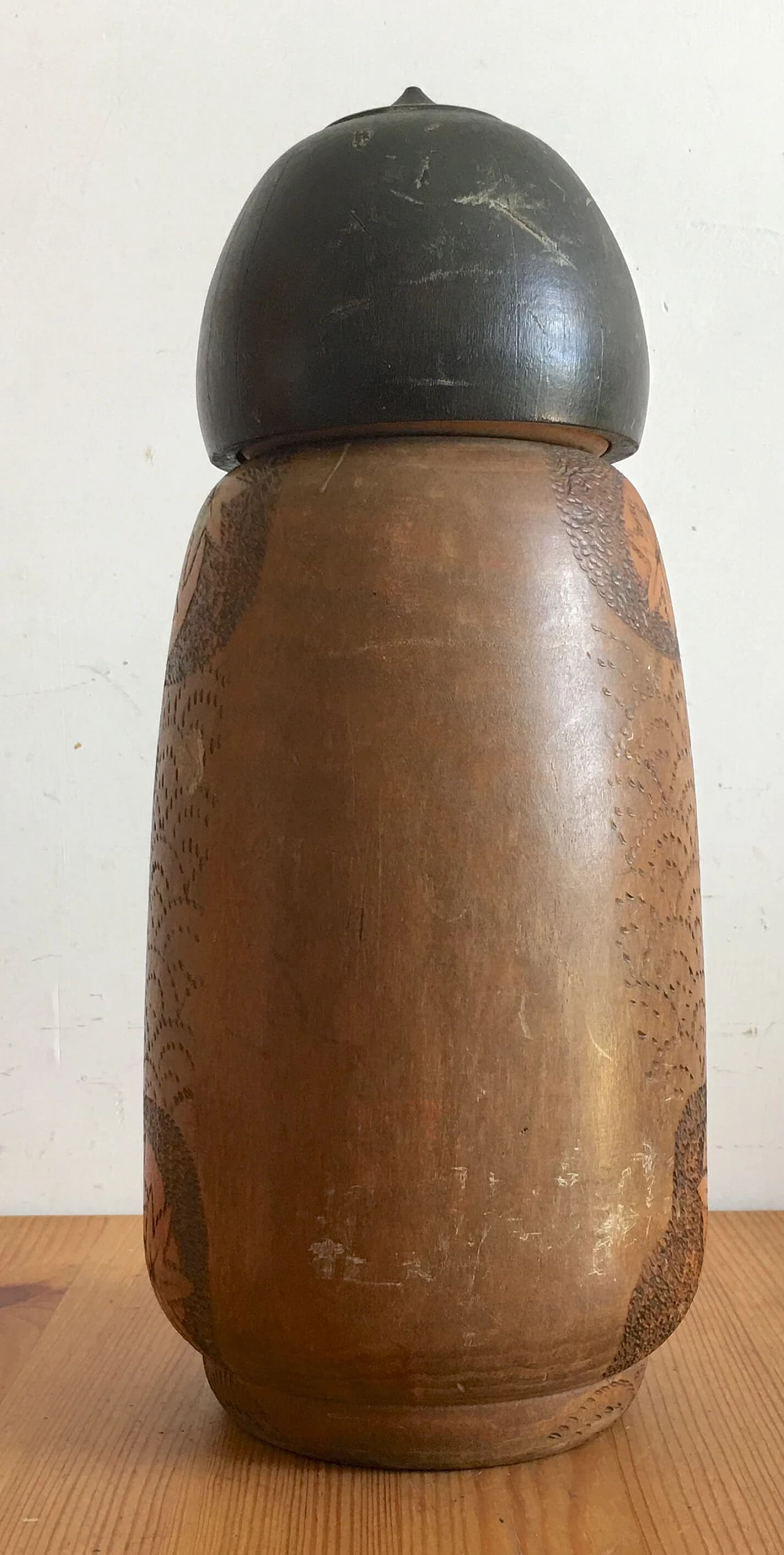 Carved and painted wood kokeshi by Inosuke Kobayashi, 1981 3