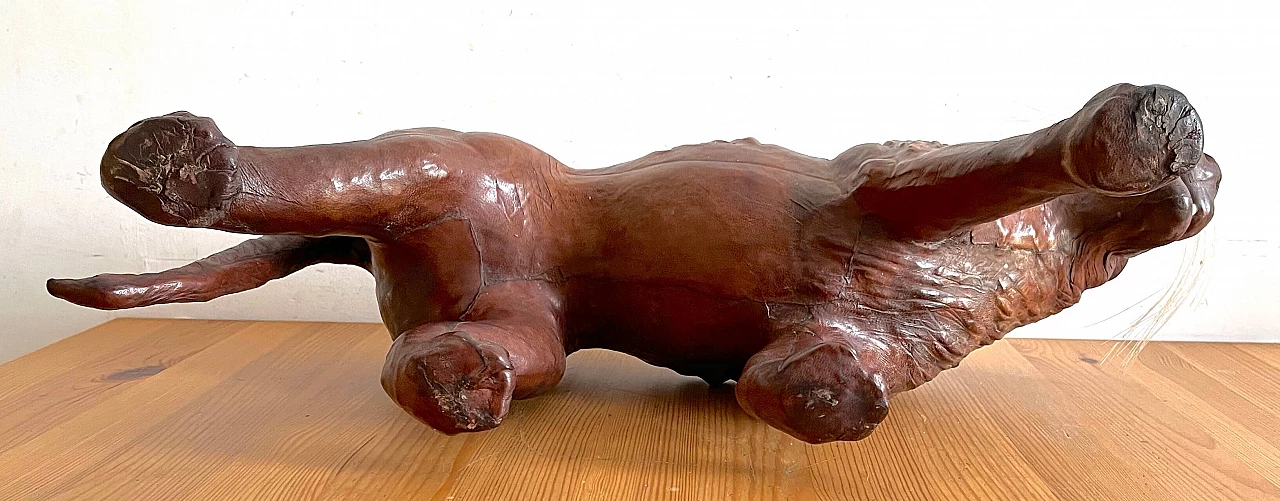 Leather sculpture of a lion, 1970s 8