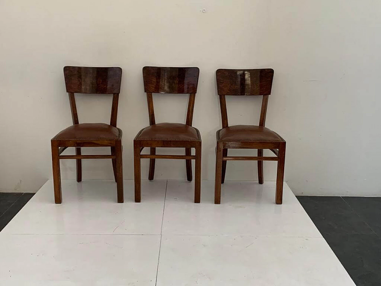 6 Art Deco walnut-root chairs with leather seats, 1940s 6