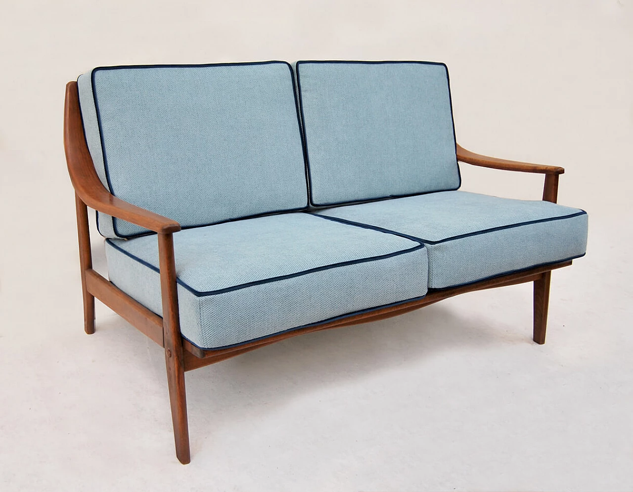 Divano scandinavo in legno e cotone, anni '60 1