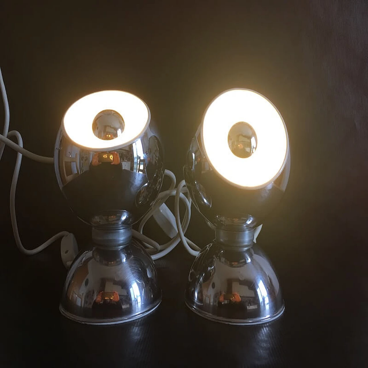 Coppia di lampade da tavolo magnetiche di Goffredo Reggiani, anni '70 6