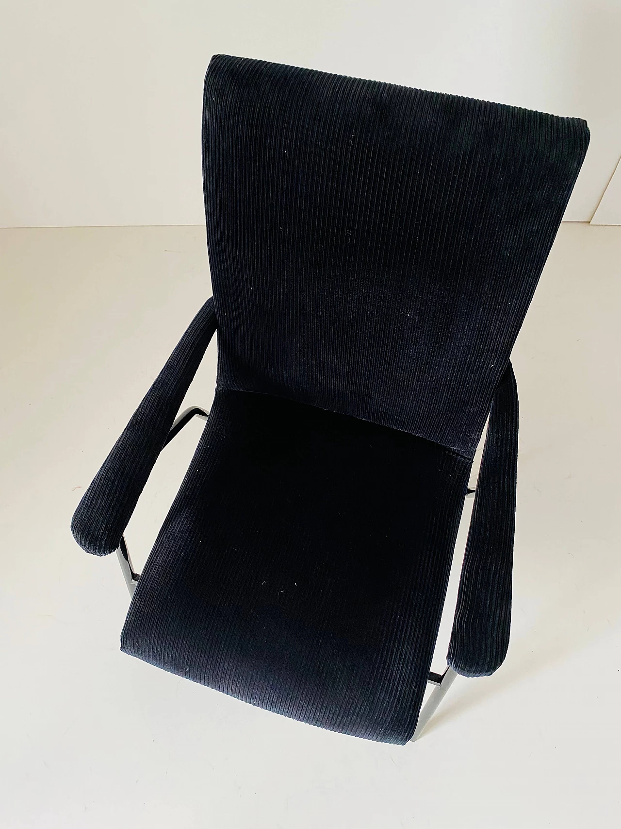 Armchair in black velvet and tubular iron, 1960s 5