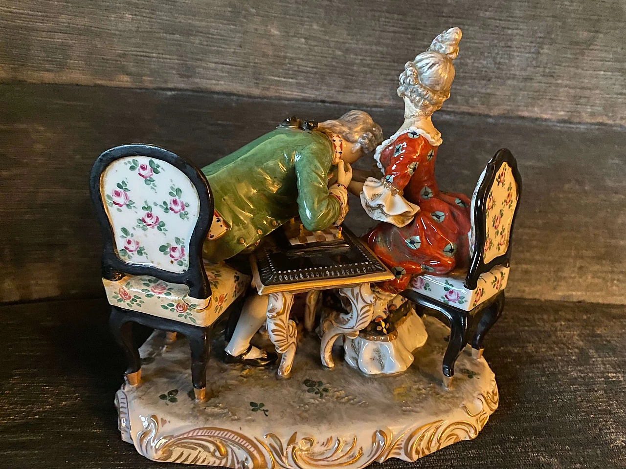 Polychrome porcelain sculpture of a gallant scene, late 19th century 8