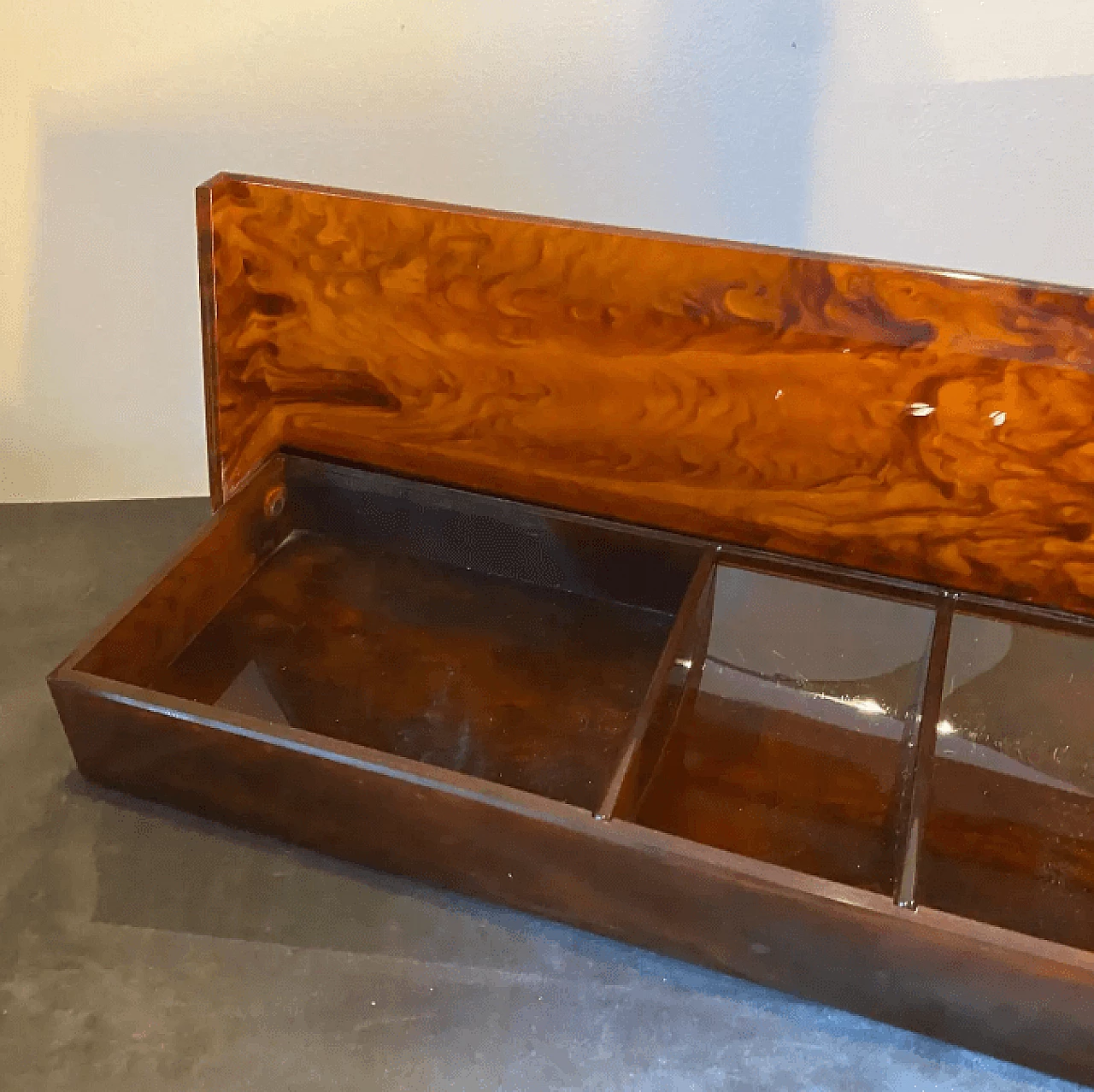 Lucite imitation tortoiseshell jewellery box, 1970s 4