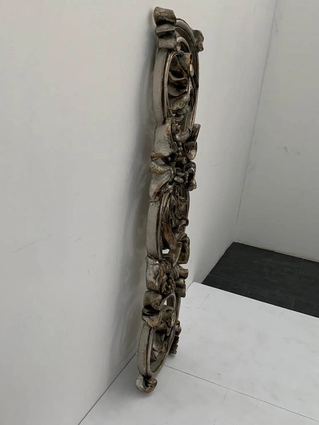 Baroque carved resin panel with metal leaves, 1990s 2