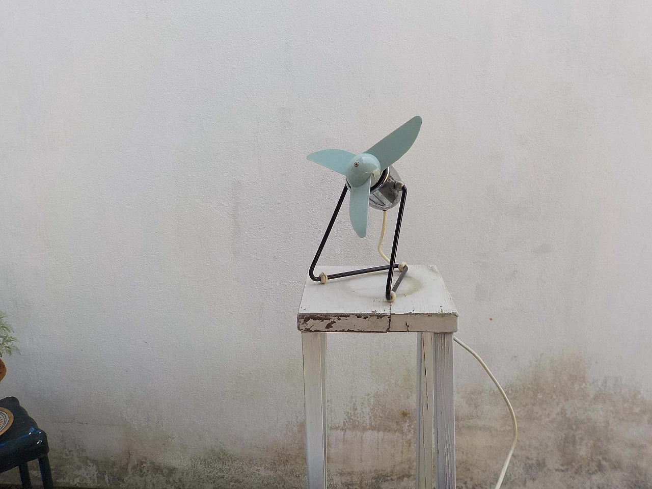 Ventilatore da tavolo in metallo e plastica di Elchim, anni '70 4