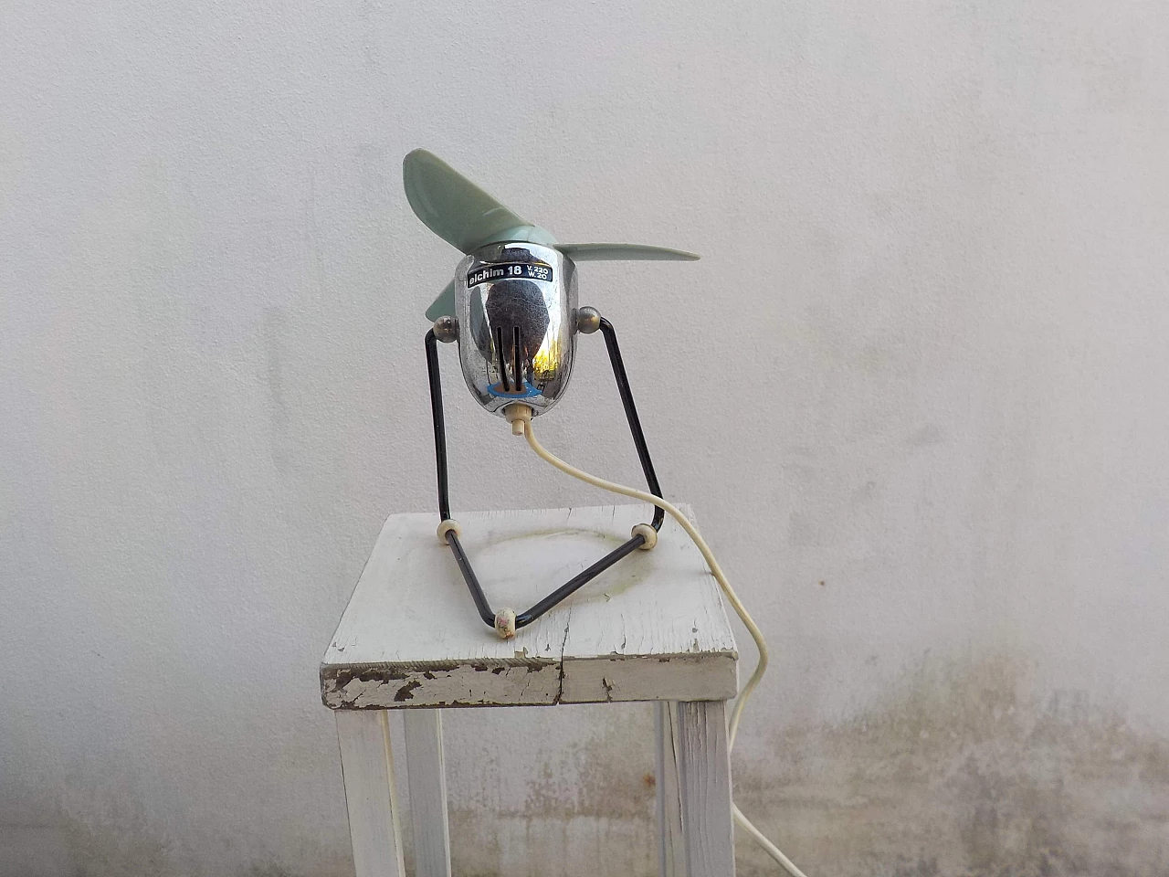 Ventilatore da tavolo in metallo e plastica di Elchim, anni '70 6