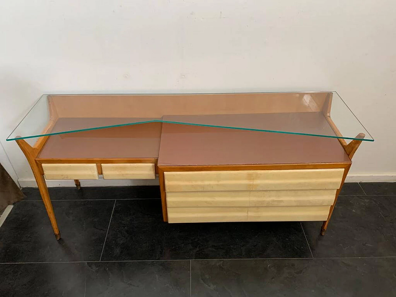 Maple, parchment and glass chest of drawers attributed to Silvio Cavatorta, 1950s 2