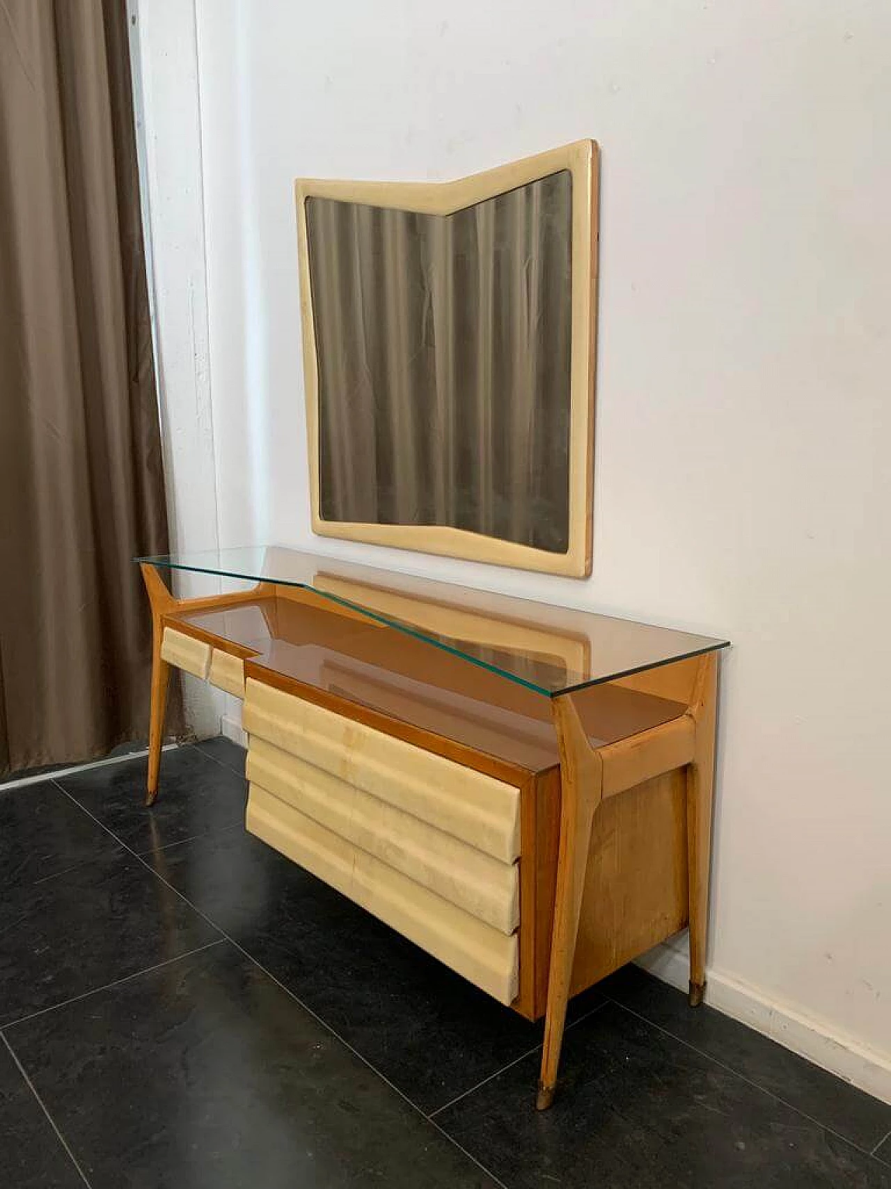 Maple, parchment and glass chest of drawers attributed to Silvio Cavatorta, 1950s 12
